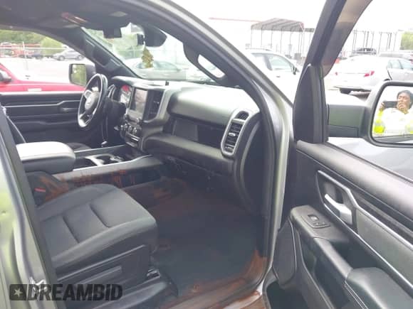 2021 Ram 1500 Lone Star с VIN 1C6RREBT7MN801896, выставлен на аукционе IAAI как лот 42130838 с пробегом 80 325 миль миль и . История ставок и продаж доступна на DreamBid. Изображение 5.