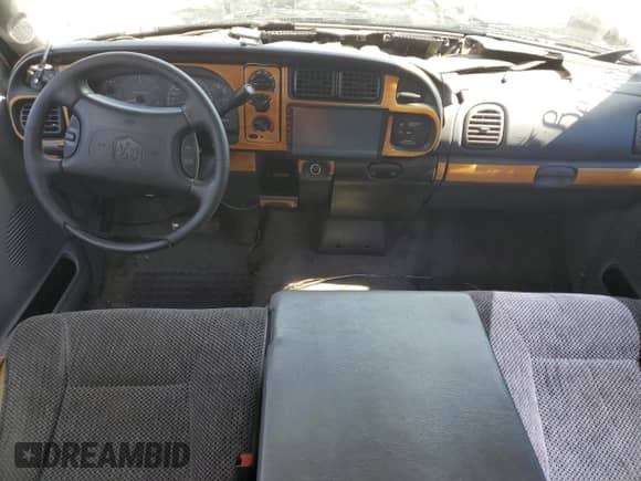 1998 Dodge 3500 с VIN 1B7MC3365WJ212146, выставлен на аукционе Copart как лот 51997695 с пробегом 257 395 миль миль и Списание • Salvage title. История ставок и продаж доступна на DreamBid. Изображение 8.