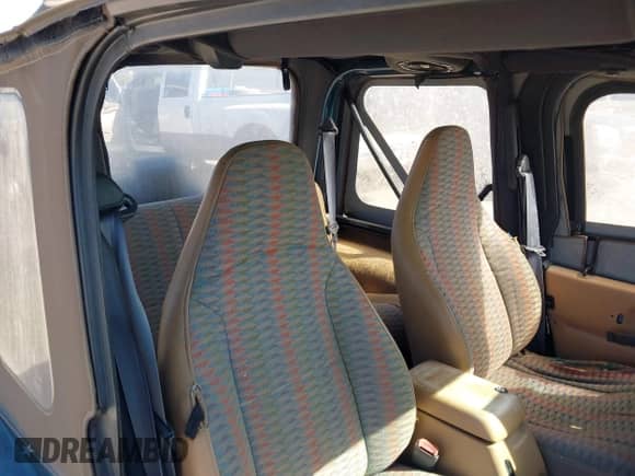 1997 Jeep Wrangler Sport с VIN 1J4FY19S3VP547673, выставлен на аукционе IAAI как лот 43393588 с пробегом 173 065 миль миль и . История ставок и продаж доступна на DreamBid. Изображение 8.