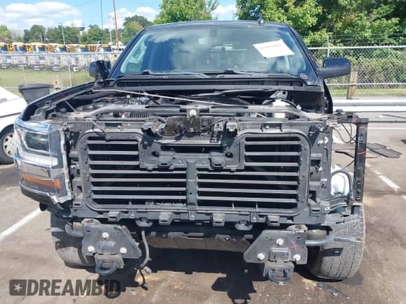 2017 Chevrolet Silverado 1500 LT z VIN 1GCVKREC8HZ224356, wystawiony jako IAAI lot #43058181 z przebiegiem 166 378 mil mil oraz . Historia ofert i sprzedaży dostępna na DreamBid. Obrazek 13.