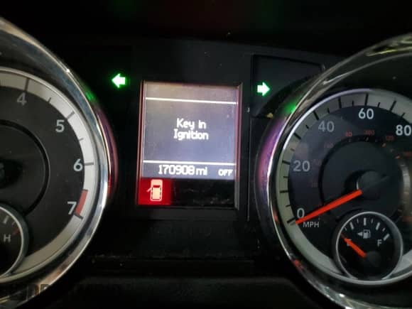 2015 Dodge Grand Caravan R/T с VIN 2C4RDGEG8FR570157, выставлен на аукционе Copart как лот 81020085 с пробегом 170 908 миль миль и На запчасти • Non repairable. История ставок и продаж доступна на DreamBid. Изображение 9.