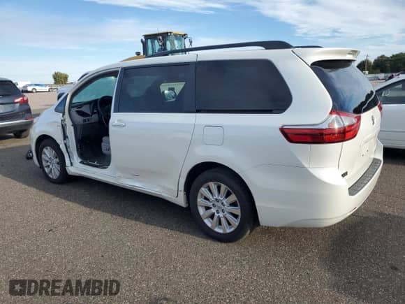 2016 Toyota Sienna Limited Premium with VIN 5TDDK3DC4GS142649, listed as a Copart auction lot 81984005 with 114,012 mi miles and Salvage title. Bid and sale history available at DreamBid. Image 2.
