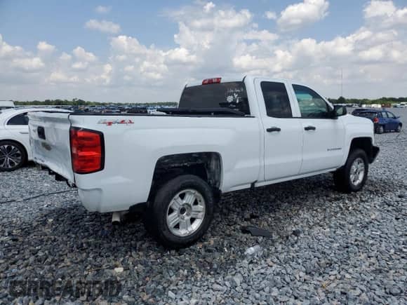 2017 Chevrolet Silverado 1500 Work Truck z VIN 1GCVKNEH8HZ316958, wystawiony jako Copart lot #55567455 z przebiegiem 169 445 mil mil oraz Szkoda całkowita • Salvage title. Historia ofert i sprzedaży dostępna na DreamBid. Obrazek 3.