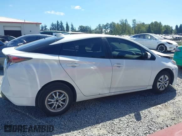 2016 Toyota Prius Two Eco z VIN JTDKARFU4G3006106, wystawiony jako IAAI lot #42967872 z przebiegiem 132 493 mil mil oraz . Historia ofert i sprzedaży dostępna na DreamBid. Obrazek 12.