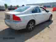 2007 Volvo S60 2.5L Turbo с VIN YV1RH592172609544, выставлен на аукционе IAAI как лот 42447620 с пробегом 234 147 миль миль и . История ставок и продаж доступна на DreamBid. Изображение 4.