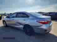 2015 Toyota Camry LE z VIN 4T1BF1FK0FU039139, wystawiony jako Copart lot #90343735 z przebiegiem 49 299 mil mil oraz Szkoda całkowita • Salvage title. Historia ofert i sprzedaży dostępna na DreamBid. Obrazek 2.