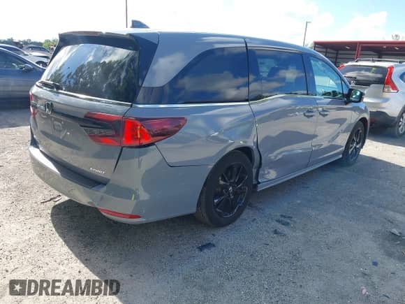 2023 Honda Odyssey Sport z VIN 5FNRL6H7XPB070667, wystawiony jako IAAI lot #42995029 z przebiegiem 13 446 mil mil oraz . Historia ofert i sprzedaży dostępna na DreamBid. Obrazek 4.