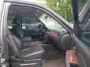 2008 Chevrolet Suburban LTZ с VIN 3GNFK16368G198691, выставлен на аукционе IAAI как лот 42305176 с пробегом 273 814 миль миль и . История ставок и продаж доступна на DreamBid. Изображение 5.