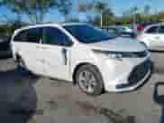 2024 Toyota Sienna Limited z VIN 5TDZRKEC6RS209376, wystawiony jako IAAI lot #41901916 z przebiegiem 20 452 mil mil oraz . Historia ofert i sprzedaży dostępna na DreamBid. Obrazek 1.