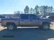 2012 Chevrolet Silverado 1500 LS z VIN 3GCPCREAXCG228826, wystawiony jako IAAI lot #41155616 z przebiegiem 223 683 mil mil oraz . Historia ofert i sprzedaży dostępna na DreamBid. Obrazek 14.