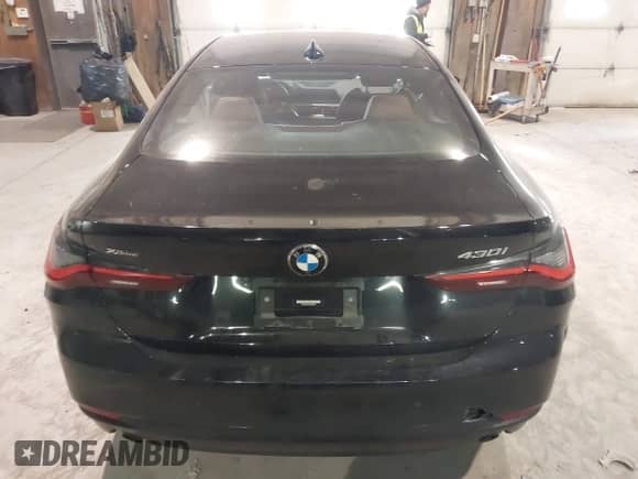 2023 BMW 4 Series 430i xDrive z VIN WBA73AP03PCM88979, wystawiony jako IAAI lot #41262300 z przebiegiem 17 891 mil mil oraz . Historia ofert i sprzedaży dostępna na DreamBid. Obrazek 16.
