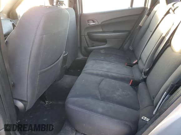 2014 Chrysler 200 LX с VIN 1C3CCBAG7EN101465, выставлен на аукционе Copart как лот 86891255 с пробегом 145 249 миль миль и Списание • Salvage title. История ставок и продаж доступна на DreamBid. Изображение 10.