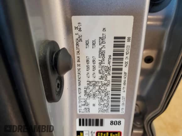2019 Toyota Tacoma SR with VIN 3TMCZ5AN3KM247572, listed as a Copart auction lot 80404685 with 31,653 mi miles and Salvage title. Bid and sale history available at DreamBid. Image 12.
