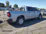 2025 Ram 1500 Tradesman z VIN 1C6RREGG4SN640173, wystawiony jako Copart lot #71719095 z przebiegiem 5 697 mil mil oraz Szkoda całkowita • Salvage title. Historia ofert i sprzedaży dostępna na DreamBid. Obrazek 3.