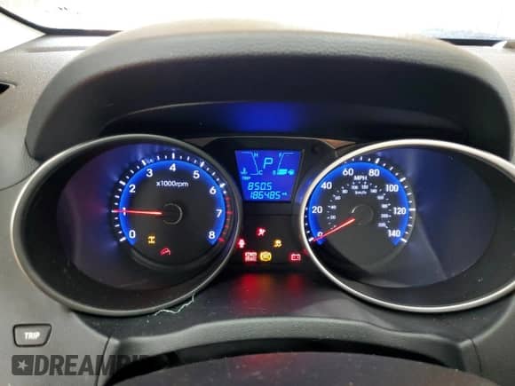 2011 Hyundai Tucson GLS с VIN KM8JUCAC3BU310010, выставлен на аукционе Copart как лот 81884895 с пробегом 186 485 миль миль и Списание • Salvage title. История ставок и продаж доступна на DreamBid. Изображение 9.