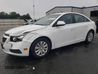 2011 Chevrolet Cruze 1LT z VIN 1G1PF5S93B7152718, wystawiony jako Copart lot #81317125 z przebiegiem 94 382 mil mil oraz Szkoda całkowita • Salvage title. Historia ofert i sprzedaży dostępna na DreamBid. Obrazek 1.
