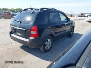 2006 Hyundai Tucson GLS z VIN KM8JN12D46U386138, wystawiony jako IAAI lot #43326538 z przebiegiem 183 345 mil mil oraz . Historia ofert i sprzedaży dostępna na DreamBid. Obrazek 4.