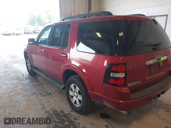 2008 Ford Explorer XLT с VIN 1FMEU73E38UB07487, выставлен на аукционе IAAI как лот 43136020 с пробегом 123 550 миль миль и . История ставок и продаж доступна на DreamBid. Изображение 3.