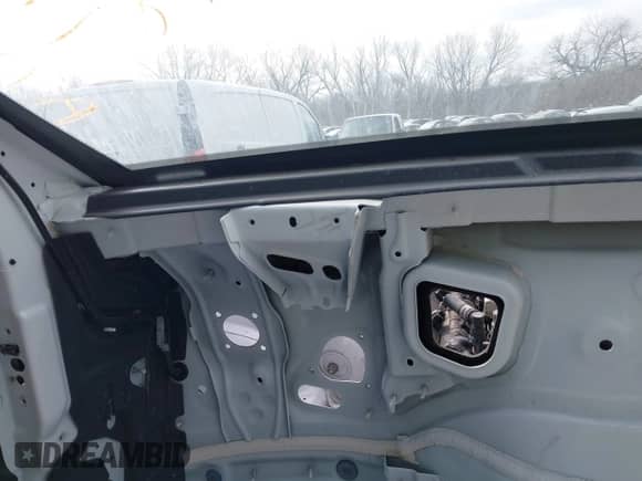 2018 Dodge Durango SRT with VIN 1C4SDJGJXJC219131, listed as a IAAI auction lot 41666668 with Not provided miles and . Bid and sale history available at DreamBid. Image 7.