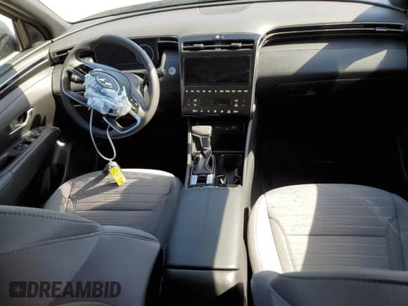 2024 Hyundai Santa Cruz SEL с VIN 5NTJC4DEXRH115666, выставлен на аукционе Copart как лот 59412264 с пробегом 321 миль миль и Списание • Salvage title. История ставок и продаж доступна на DreamBid. Изображение 8.