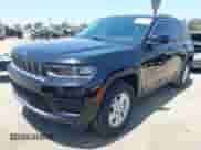 2022 Jeep Grand Cherokee Laredo z VIN 1C4RJHAG6N8572407, wystawiony jako IAAI lot #42342437 z przebiegiem 65 884 mil mil oraz . Historia ofert i sprzedaży dostępna na DreamBid. Obrazek 17.