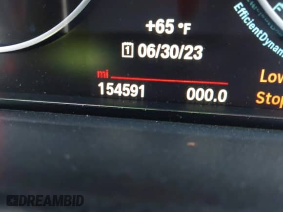 2015 BMW 3 Series 320i xDrive z VIN WBA3C3G56FNT51902, wystawiony jako IAAI lot #43152629 z przebiegiem 154 591 mil mil oraz . Historia ofert i sprzedaży dostępna na DreamBid. Obrazek 15.