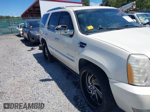 2009 Cadillac Escalade с VIN 1GYFK23279R279804, выставлен на аукционе IAAI как лот 43025810 с пробегом 159 250 миль миль и . История ставок и продаж доступна на DreamBid. Изображение 6.