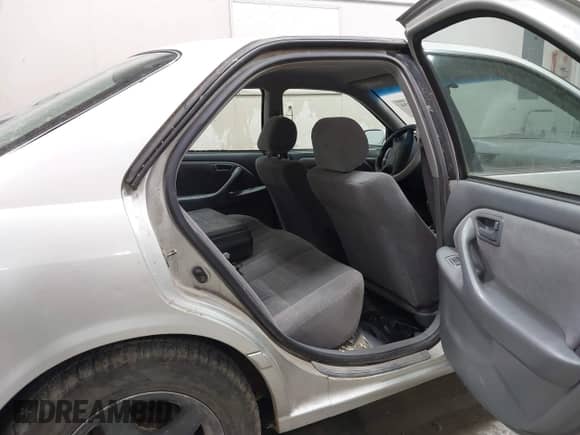 2001 Toyota Camry LE with VIN JT2BF22K010335108, listed as a IAAI auction lot 43545736 with Not provided miles and . Bid and sale history available at DreamBid. Image 8.