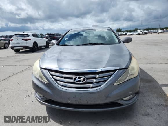 2011 Hyundai Sonata SE z VIN 5NPEC4AC3BH251419, wystawiony jako Copart lot #85547385 z przebiegiem 116 463 mil mil oraz Szkoda całkowita • Salvage title. Historia ofert i sprzedaży dostępna na DreamBid. Obrazek 5.