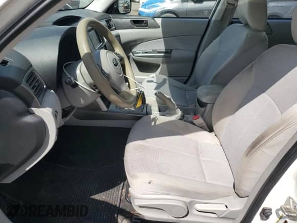 2013 Subaru Forester X z VIN JF2SHABC0DG424937, wystawiony jako Copart lot #70748745 z przebiegiem 149 471 mil mil oraz Szkoda całkowita • Salvage title. Historia ofert i sprzedaży dostępna na DreamBid. Obrazek 7.