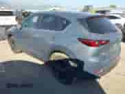 2025 Mazda CX-5 S Carbon Edition z VIN JM3KFBCM8S0587267, wystawiony jako IAAI lot #43018737 z przebiegiem 19 192 mil mil oraz . Historia ofert i sprzedaży dostępna na DreamBid. Obrazek 3.