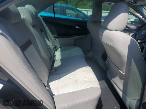 2012 Toyota Camry L z VIN 4T1BF1FK8CU168743, wystawiony jako Copart lot #69294105 z przebiegiem 131 199 mil mil oraz Szkoda całkowita • Salvage title. Historia ofert i sprzedaży dostępna na DreamBid. Obrazek 10.