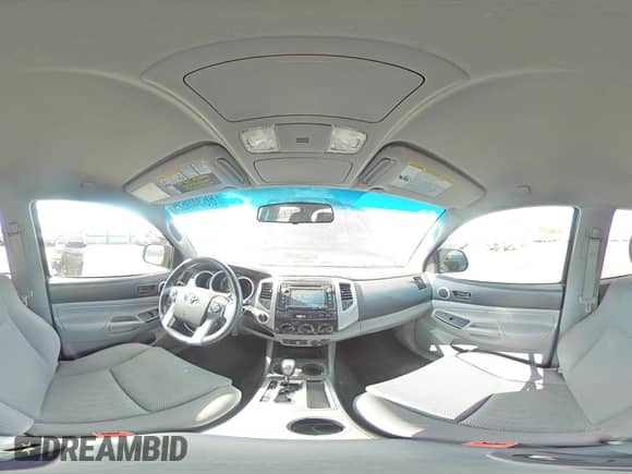 2014 Toyota Tacoma z VIN 5TFLU4EN5EX091388, wystawiony jako Copart lot #86340625 z przebiegiem 111 534 mil mil oraz Szkoda całkowita • Salvage title. Historia ofert i sprzedaży dostępna na DreamBid. Obrazek 14.