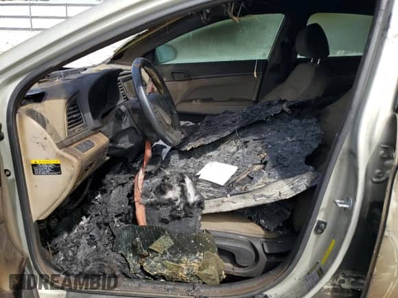 2017 Hyundai Elantra Limited with VIN KMHD84LF4HU210330, listed as a Copart auction lot 54000535 with Not provided miles and Non repairable. Bid and sale history available at DreamBid. Image 7.