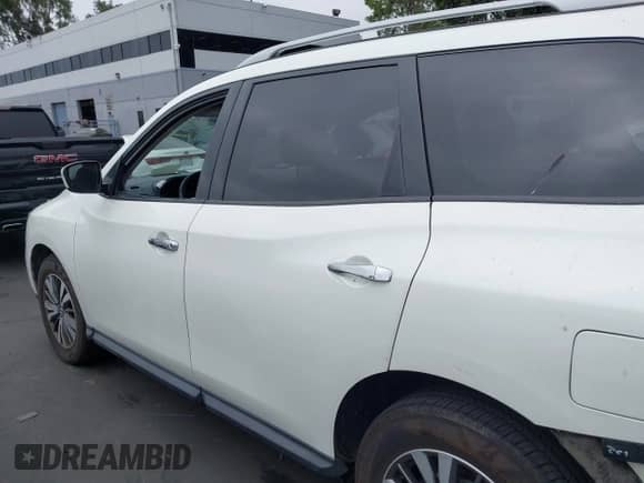 2019 Nissan Pathfinder SL with VIN 5N1DR2MN4KC627340, listed as a IAAI auction lot 42726239 with 95,557 mi miles and . Bid and sale history available at DreamBid. Image 15.