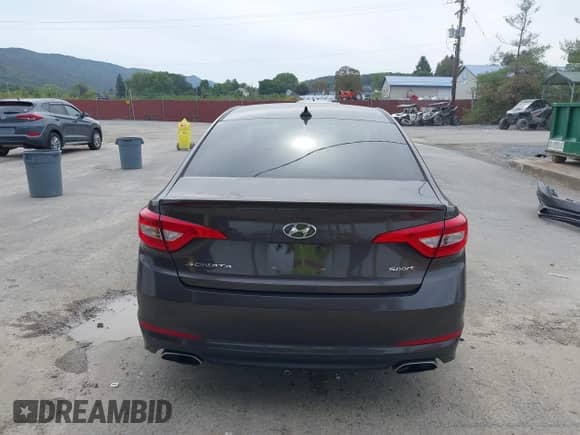 2016 Hyundai Sonata Limited with VIN 5NPE34AF3GH392685, listed as a IAAI auction lot 43329918 with 67,930 mi miles and . Bid and sale history available at DreamBid. Image 17.