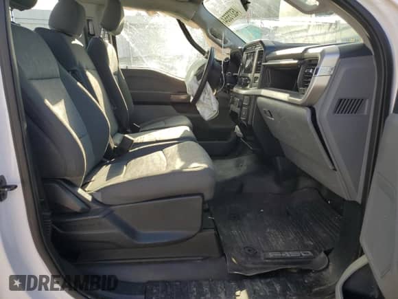 2021 Ford F-150 XL с VIN 1FTMF1E52MKD08811, выставлен на аукционе Copart как лот 45275554 с пробегом 158 654 миль миль и Списание • Salvage title. История ставок и продаж доступна на DreamBid. Изображение 10.