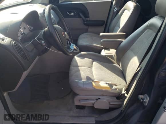 2004 Saturn VUE V6 z VIN 5GZCZ53464S889992, wystawiony jako Copart lot #75751904 z przebiegiem 219 016 mil mil oraz Czysty tytuł • Clean title. Historia ofert i sprzedaży dostępna na DreamBid. Obrazek 7.