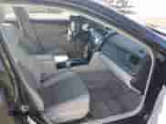 2013 Toyota Camry LE z VIN 4T1BD1FK1DU071049, wystawiony jako IAAI lot #42832003 z przebiegiem 156 477 mil mil oraz . Historia ofert i sprzedaży dostępna na DreamBid. Obrazek 5.