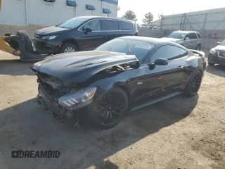 2017 Ford Mustang GT z VIN 1FA6P8CF5H5235339, wystawiony jako Copart lot #61802935 z przebiegiem 23 745 mil mil oraz Szkoda całkowita • Salvage title. Historia ofert i sprzedaży dostępna na DreamBid. Obrazek 1.