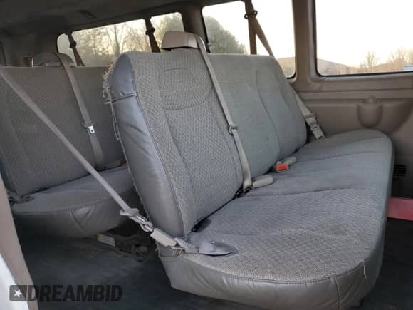 2010 Chevrolet Express Passenger LS с VIN 1GA2GZDG0A1168161, выставлен на аукционе Copart как лот 52833765 с пробегом 231 646 миль миль и Чистый • Clean title. История ставок и продаж доступна на DreamBid. Изображение 6.
