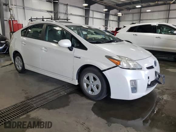 2011 Toyota Prius III with VIN JTDKN3DUXB0256271, listed as a Copart auction lot 71062055 with 100,480 mi miles and Salvage title. Bid and sale history available at DreamBid. Image 4.