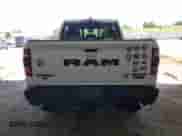 2020 Ram 1500 Rebel z VIN 1C6SRFLT0LN377370, wystawiony jako Copart lot #63436795 z przebiegiem 75 251 mil mil oraz Szkoda całkowita • Salvage title. Historia ofert i sprzedaży dostępna na DreamBid. Obrazek 6.