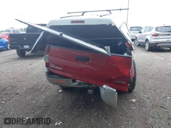 2014 Toyota Tacoma с VIN 5TFUX4EN3EX025837, выставлен на аукционе IAAI как лот 42430882 с пробегом 234 809 миль миль и . История ставок и продаж доступна на DreamBid. Изображение 16.