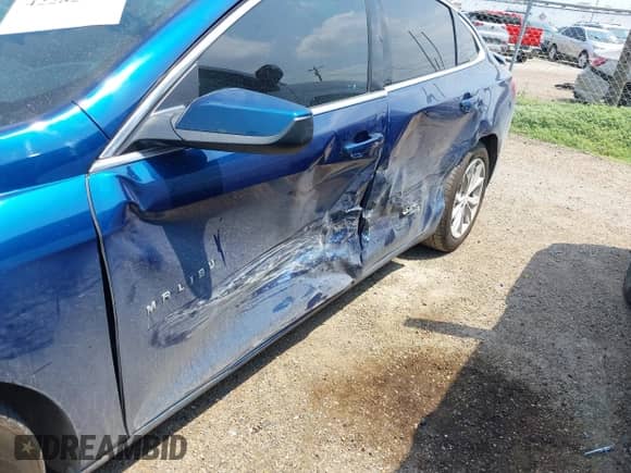 2019 Chevrolet Malibu LT с VIN 1G1ZD5STXKF150657, выставлен на аукционе IAAI как лот 42282949 с пробегом 141 105 миль миль и . История ставок и продаж доступна на DreamBid. Изображение 6.