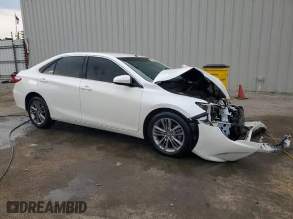 2017 Toyota Camry LE с VIN 4T1BF1FKXHU279575, выставлен на аукционе Copart как лот 53484935 с пробегом Не указан миль и Списание • Salvage title. История ставок и продаж доступна на DreamBid. Изображение 4.