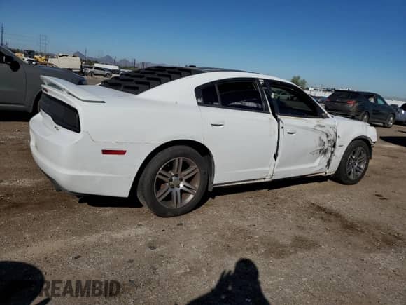 2013 Dodge Charger RT Max z VIN 2C3CDXCTXDH680219, wystawiony jako Copart lot #82601065 z przebiegiem 141 941 mil mil oraz Czysty tytuł • Clean title. Historia ofert i sprzedaży dostępna na DreamBid. Obrazek 3.