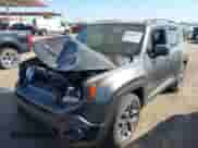 2017 Jeep Renegade Latitude z VIN ZACCJABB5HPF45504, wystawiony jako IAAI lot #42486270 z przebiegiem 67 610 mil mil oraz . Historia ofert i sprzedaży dostępna na DreamBid. Obrazek 2.