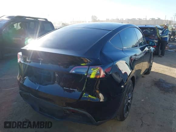 2023 Tesla Model Y Performance с VIN 7SAYGDEF9PF833099, выставлен на аукционе IAAI как лот 43557747 с пробегом 41 467 миль миль и . История ставок и продаж доступна на DreamBid. Изображение 4.