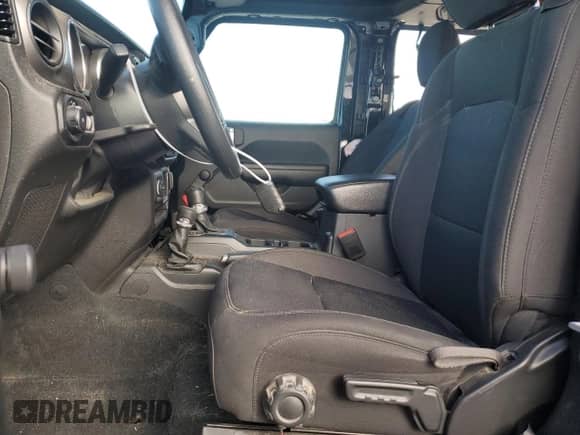 2022 Jeep Wrangler Willys z VIN 1C4GJXAN6NW255982, wystawiony jako Copart lot #73747804 z przebiegiem 35 193 mil mil oraz Czysty tytuł • Clean title. Historia ofert i sprzedaży dostępna na DreamBid. Obrazek 7.